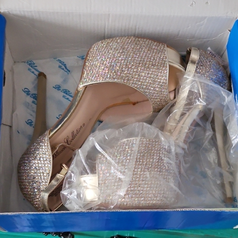 Champagne Glitter Peep-Toe Stiletto Heels - Picture 5 of 8